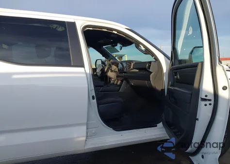 2025 Toyota Tundra Sr5 z USA, uszkodzony, nr VIN 5TFLA5DB4SX312674